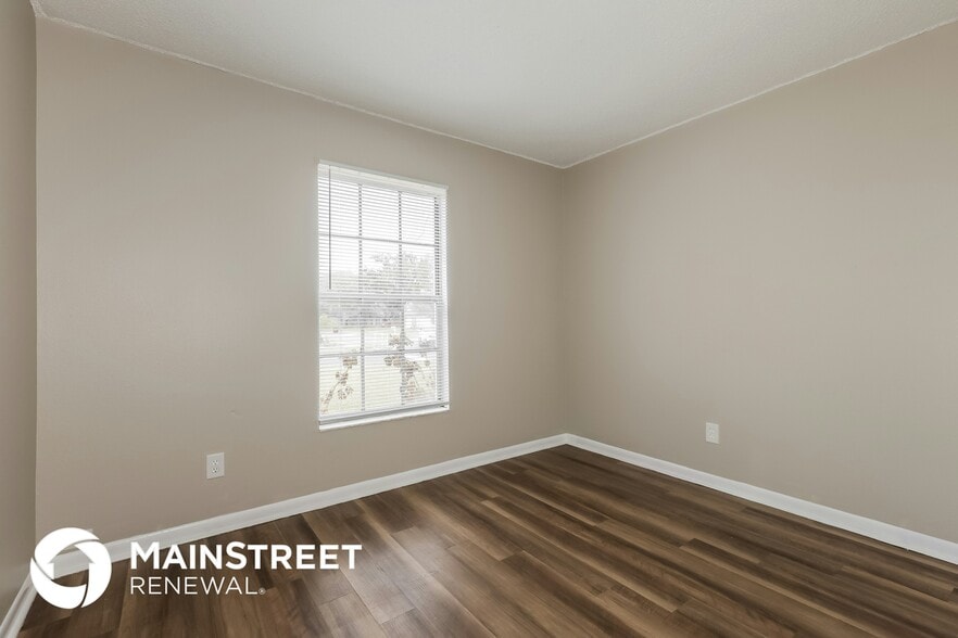 Building Photo - 2210 N Merrin St