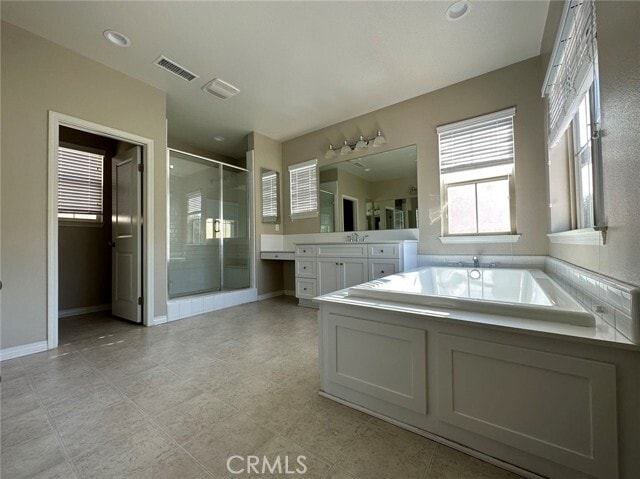 Building Photo - 5960 Nisa Dr