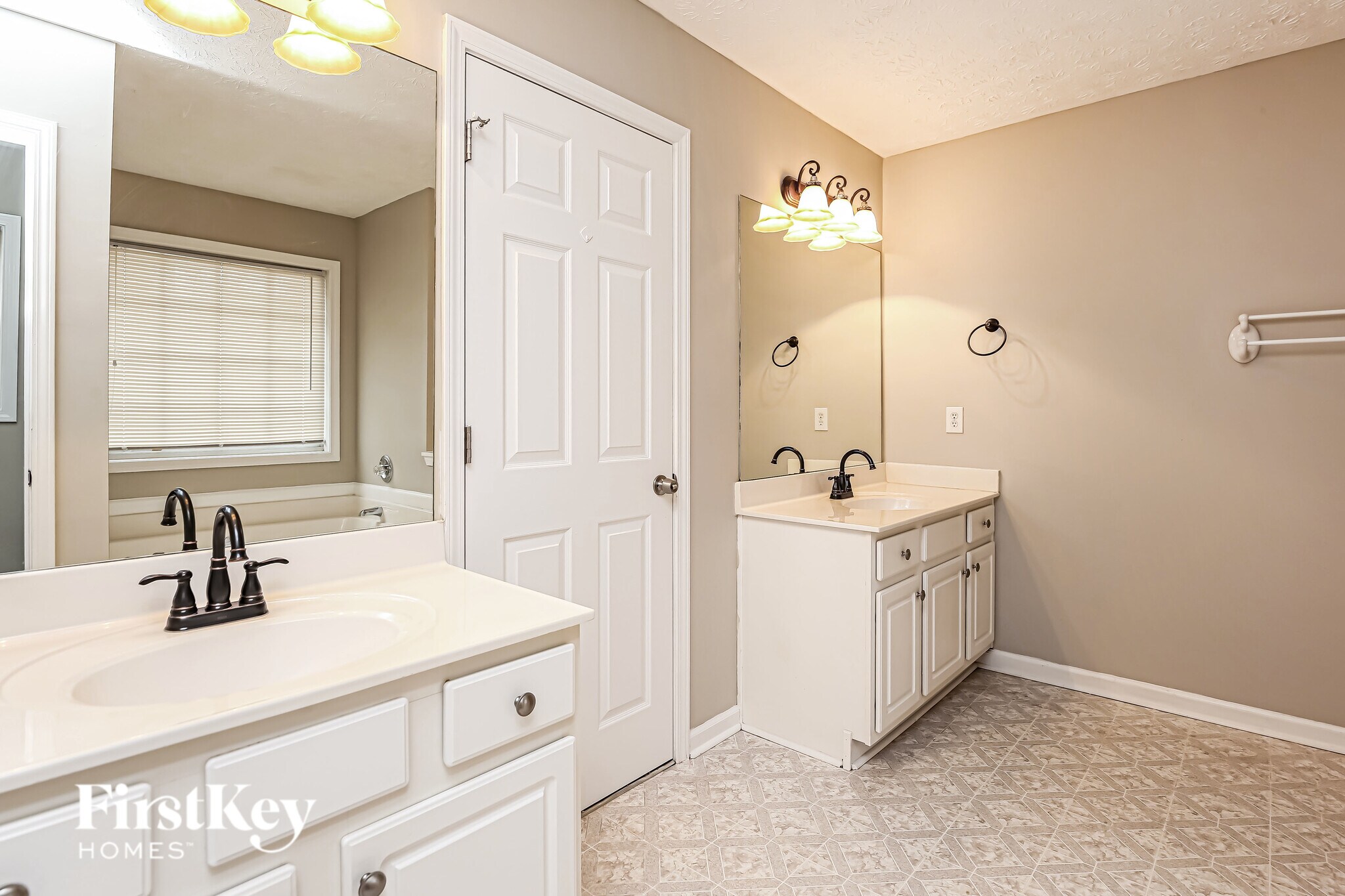 Building Photo - 5508 Rose Ridge Ct