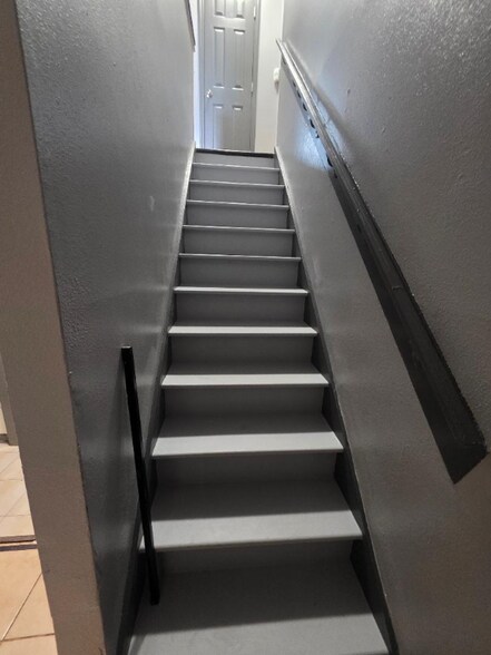 Building Photo - 7813 Star St