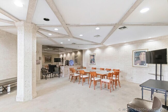 Building Photo - 3610 S Ocean Blvd