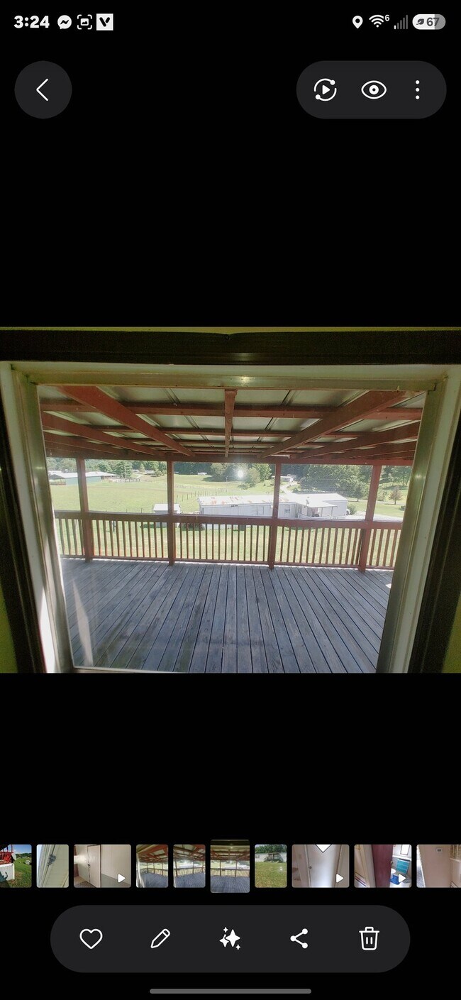 Building Photo - 625 Aeriel Ln