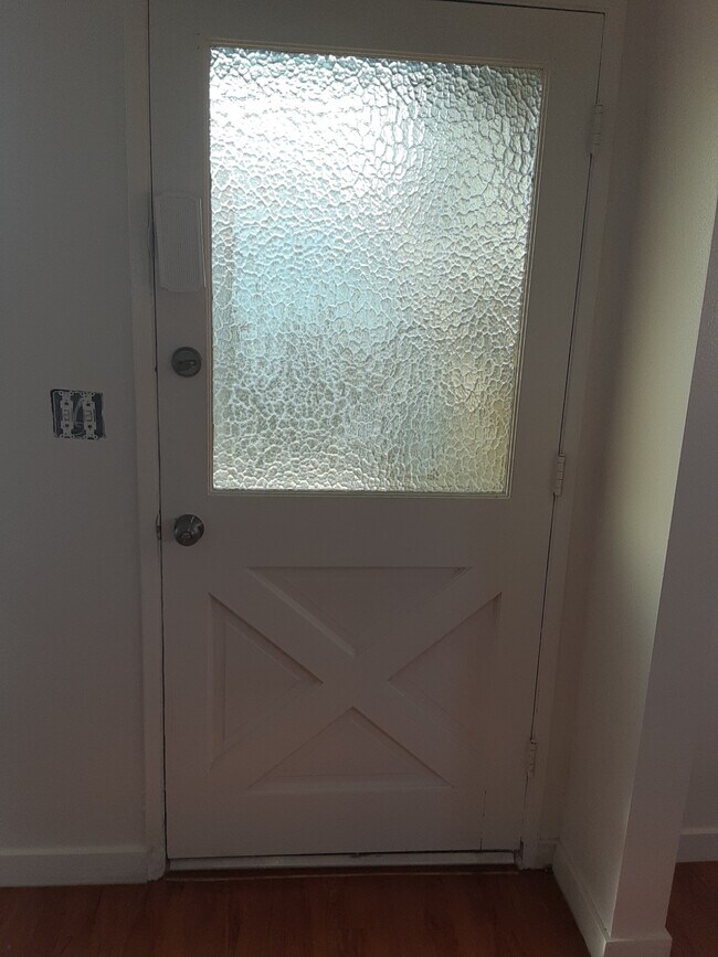 Building Photo - 112 S Delano St