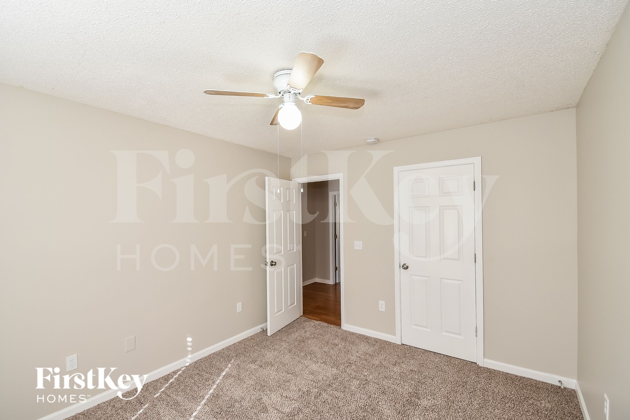 Building Photo - 622 Skyline Dr