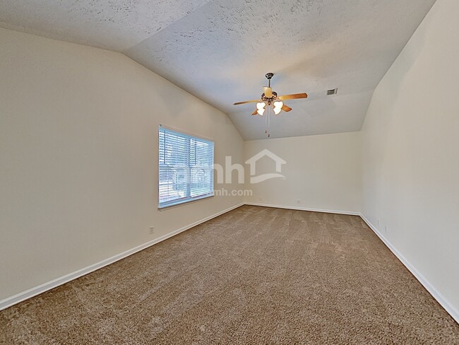 Building Photo - 747 Pantera Dr