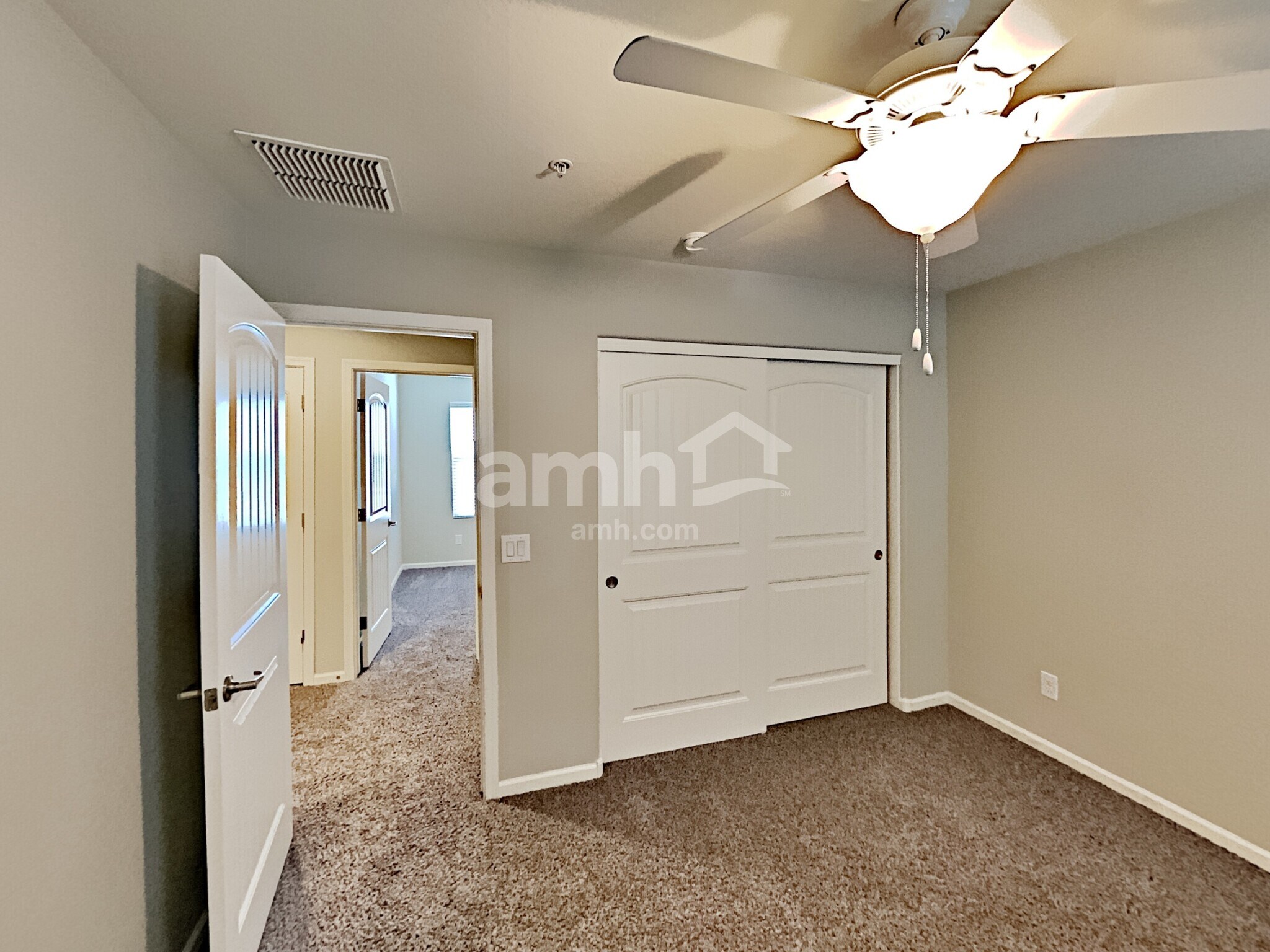 Building Photo - 20734 W Stone Hill Rd
