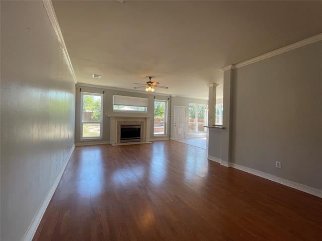 Building Photo - 8117 Sunscape Ln S