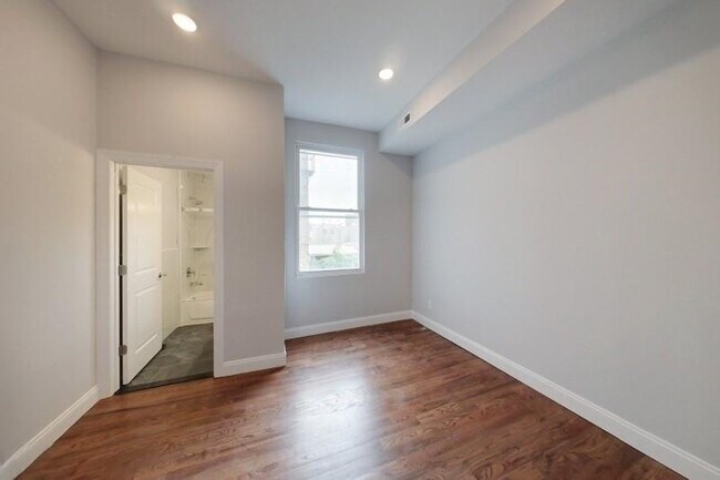 Building Photo - 130 45th St