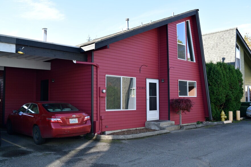 Building Photo - 1559 8th Street Northeast
