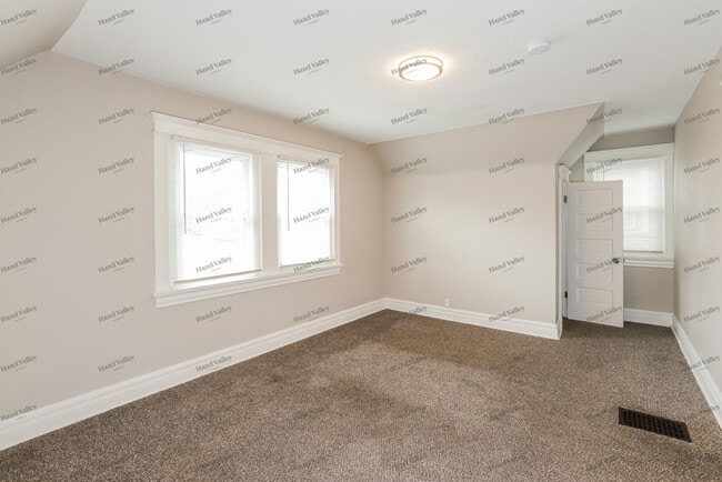 Building Photo - 3803 Wayne Ave