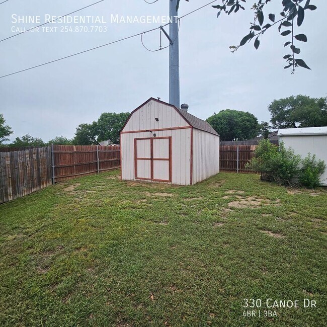 Building Photo - 330 Canoe Dr