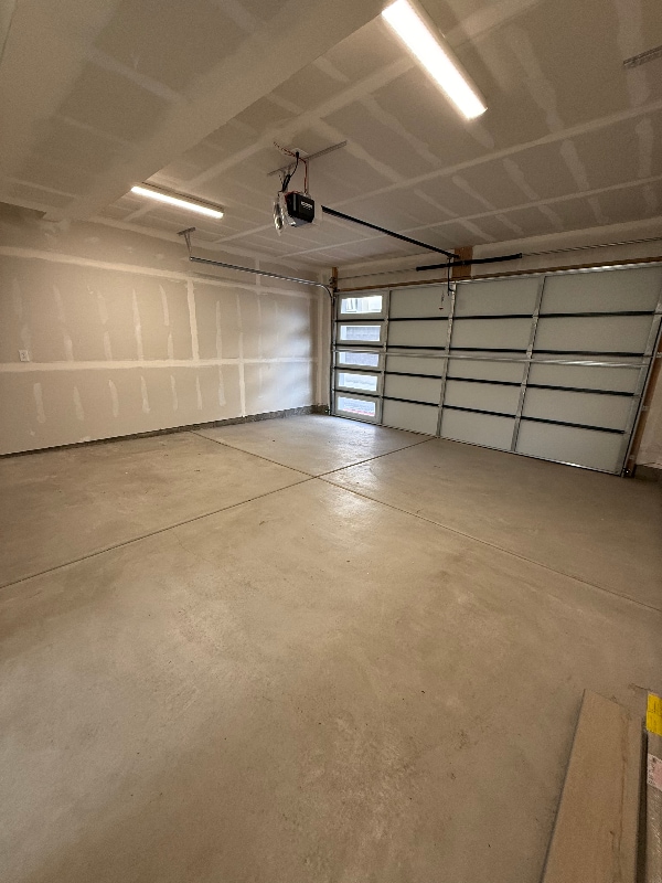 Building Photo - 43 N 100 E