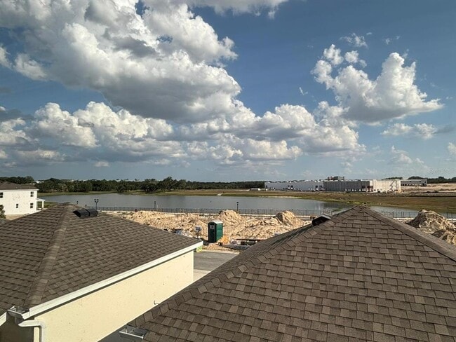 Building Photo - 2026 Rider Rain Ln
