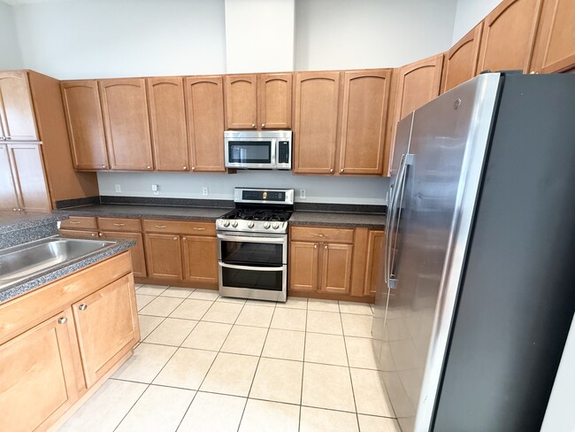 Building Photo - 4420 Harts Cove Way