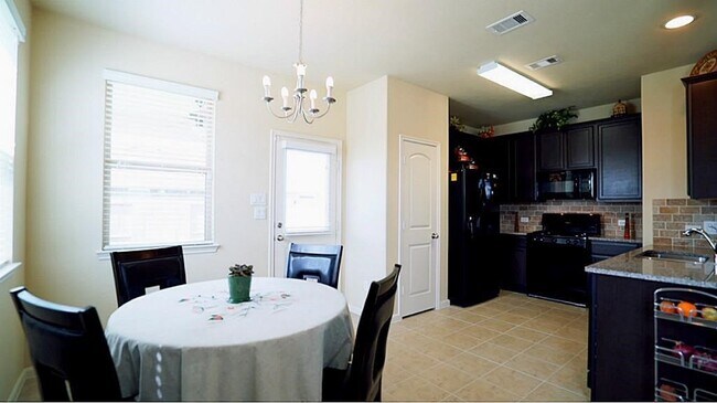 Building Photo - 2631 Cold River Dr