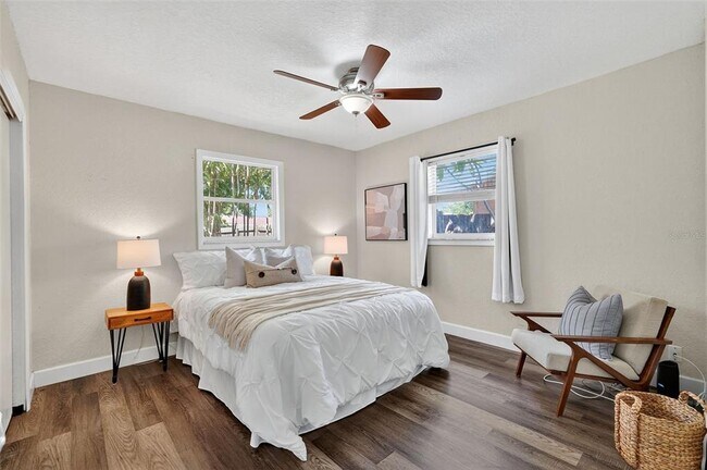 Building Photo - 11119 Temple Ave