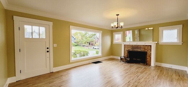 Building Photo - Rare opportunity to live in a stunning 5 B...