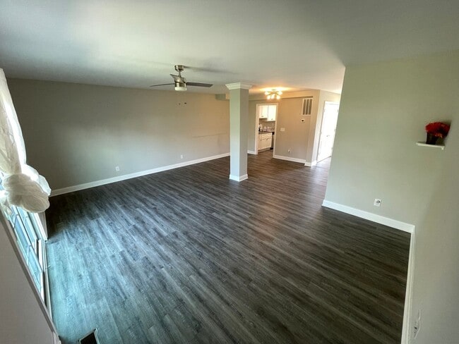 Building Photo - Perfect Condo Home For Lease