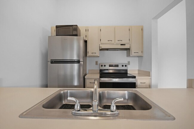 Building Photo - 9480 Boca Cove Cir
