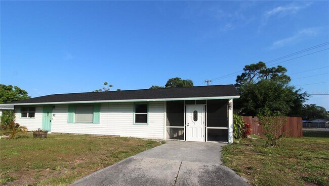 Building Photo - 2618 38th Ave W