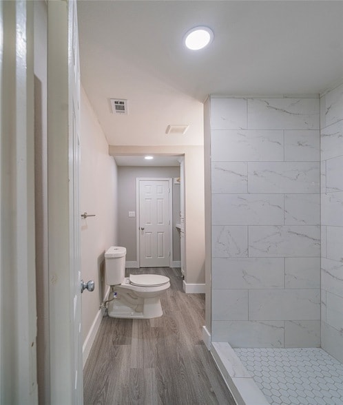 Building Photo - 5718 Cherry St