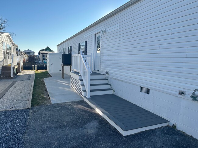 Building Photo - 37018 Laws Point Rd