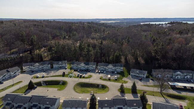 Building Photo - 3797 Vale Dr