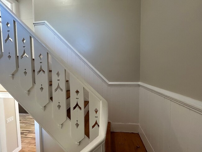 Building Photo - Vintage Aesthetic Meets Modern Glow-Up! Your Next Home Is Here!