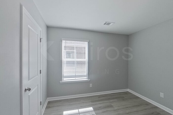 Building Photo - 109 Denise Dr