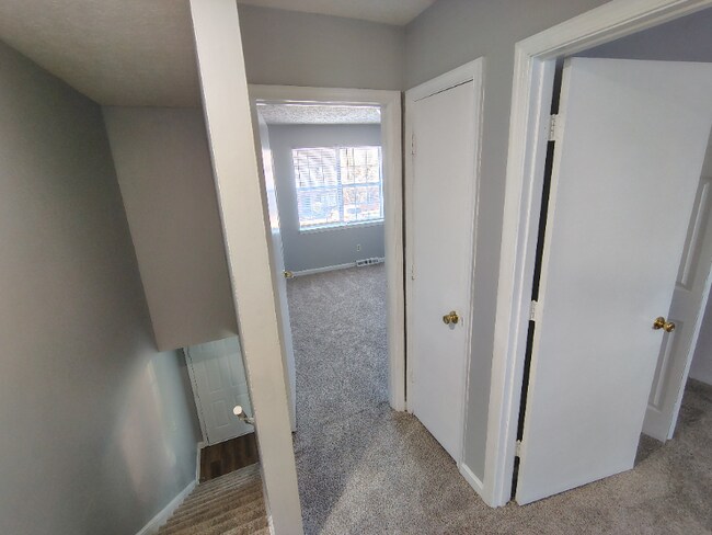 Building Photo - 13 Fonda Dr