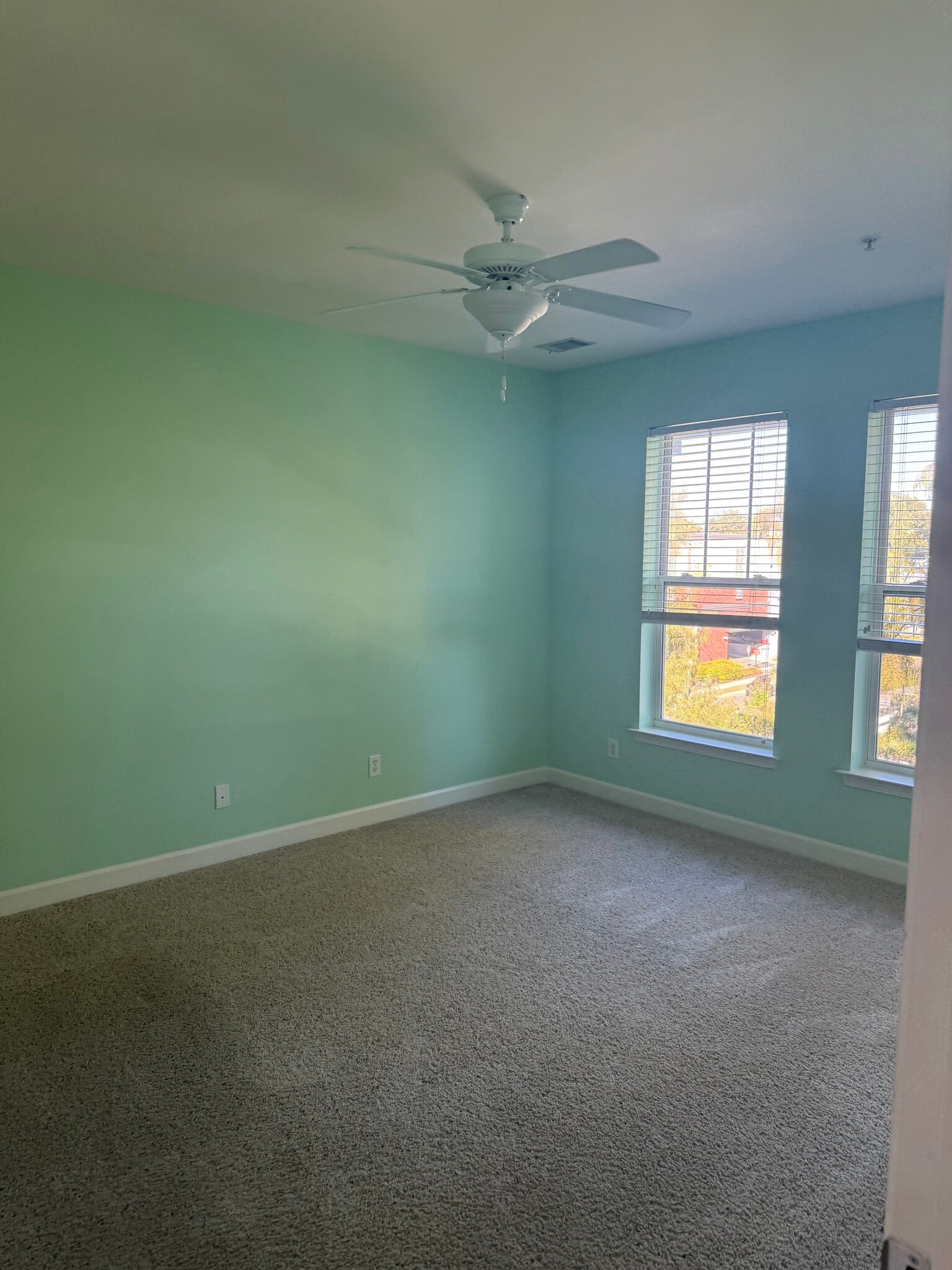 Building Photo - 2310 Elliott Ave