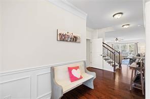Building Photo - 496 Spring View Dr