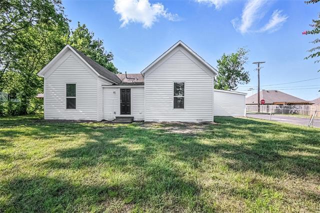 Building Photo - 412 3rd St