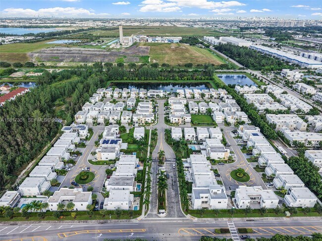 Building Photo - 10373 NW 68th Terrace