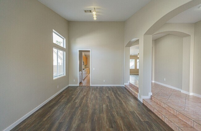 Building Photo - 1344 Temporale Dr