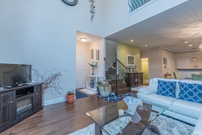 Building Photo - LOCATION! Beautiful East Asheville Home in...