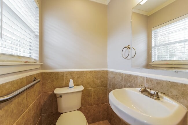 Building Photo - 3135 Bilgray Dr