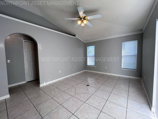 Building Photo - 3BR 2BA Home w/ 2-Car Garage • Dishwasher • Large Patio in Kissimmee