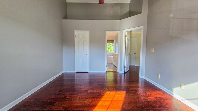 Building Photo - 1804 Larkhill Ct