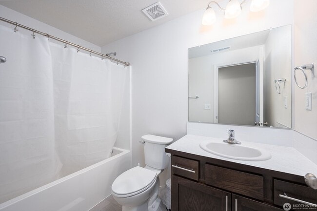 Building Photo - Never been rented before new home in Mae Valley, 3 bed 2 bath house