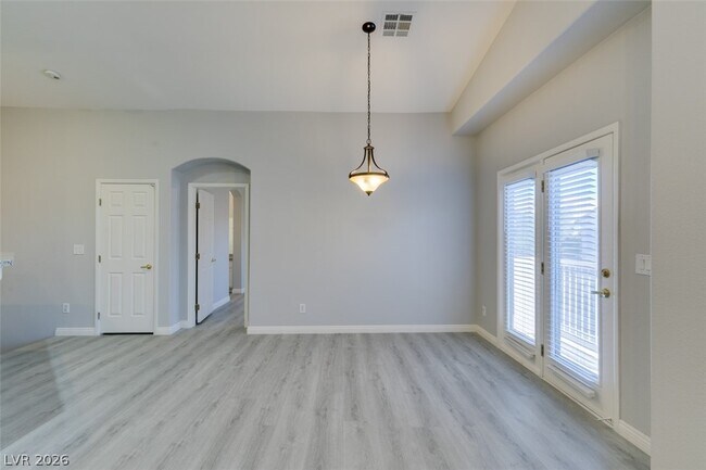 Building Photo - 6568 Strolling Plains Ln