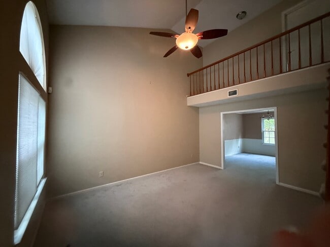 Building Photo - 3813 Sterncroft Dr