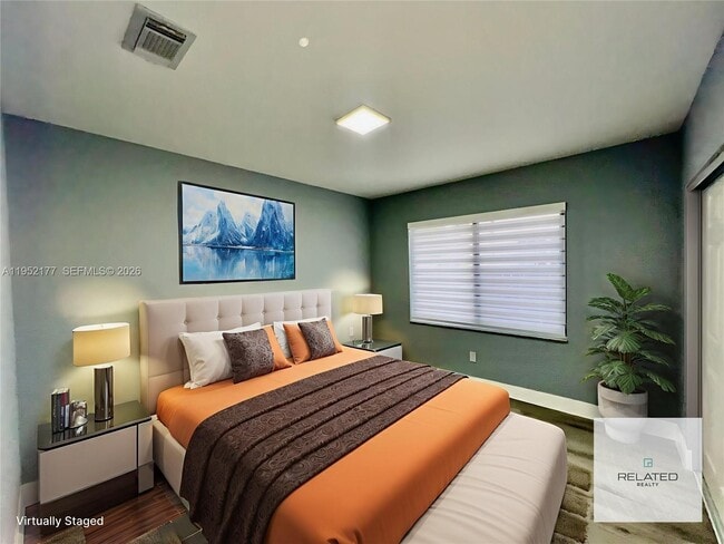 Building Photo - 3297 SW 26th St