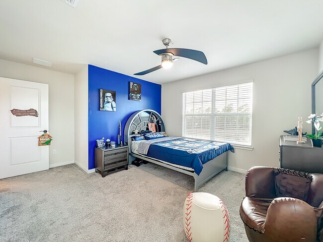 Building Photo - 1021 Savannah Palms Blvd