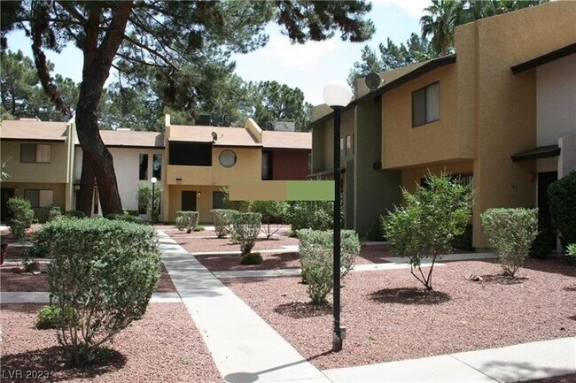 Building Photo - 181 Bel Port Dr