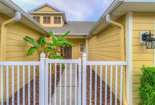 Building Photo - 20109 Indian Rosewood Dr