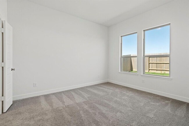 Building Photo - 16323 Rock Hollow Bend Ln
