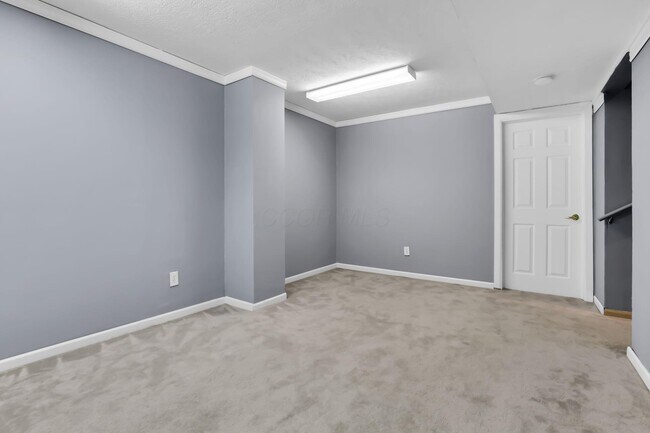 Building Photo - 2573 Rustling Oak Blvd