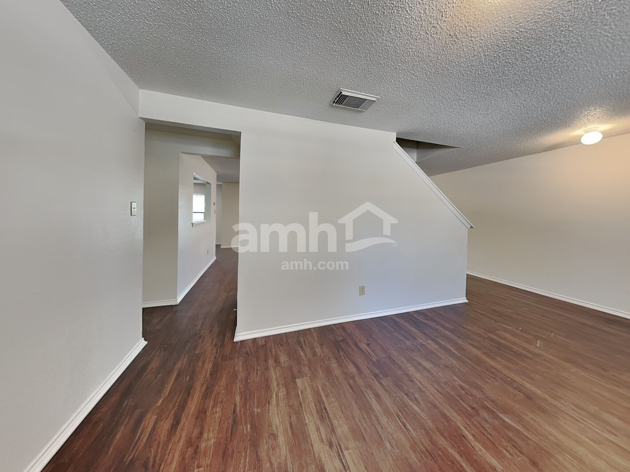 Building Photo - 8334 Tavern Pt