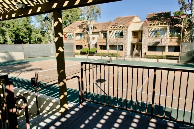 Building Photo - 15283 Maturin Dr